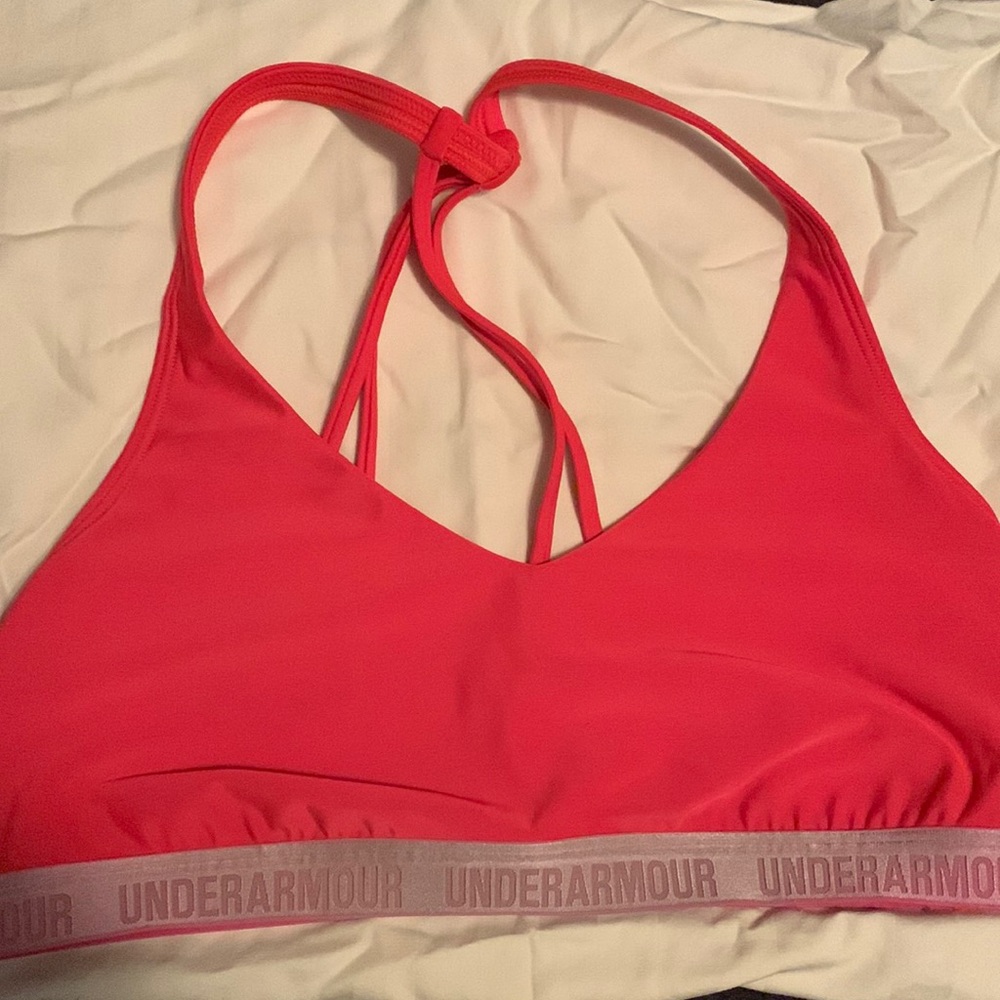 Under Armour low strappy sports bra